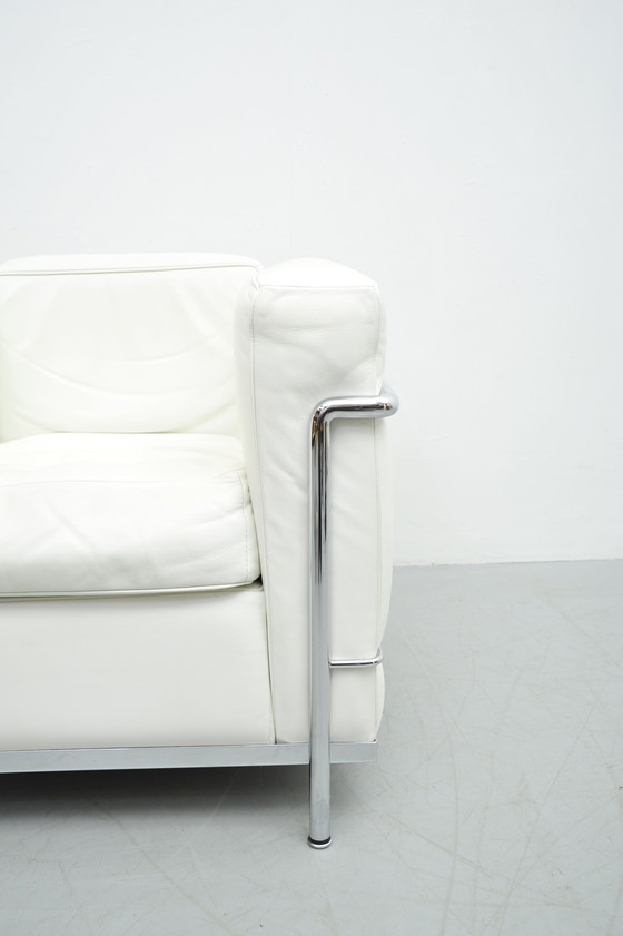 Image 1 of Poltrona Cassina Le Corbusier LC2 in pelle bianca