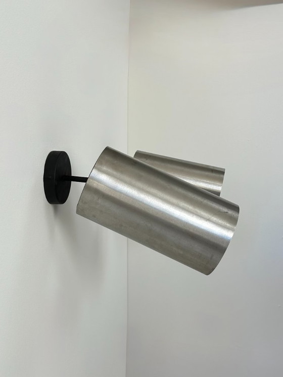 Image 1 of Een paar vintage verstelbare wandlampen, geborsteld metaal, Frankrijk, 1970