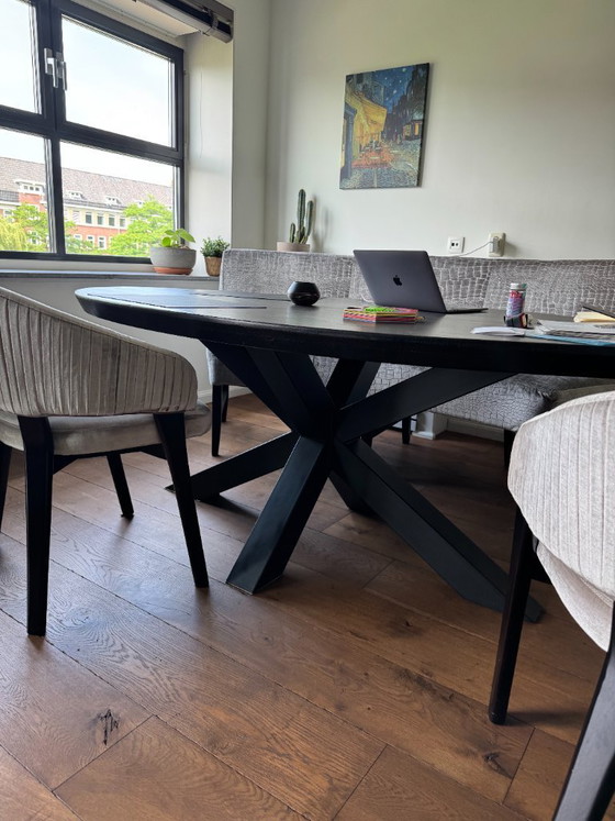 Image 1 of Table de salle à manger ovale, canapé et chaises, 5 couverts (sur mesure)