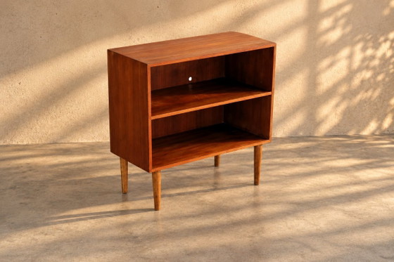 Vintage small bookcase | cabinet | 60s | Danish – Wood (photo 3 of 5)