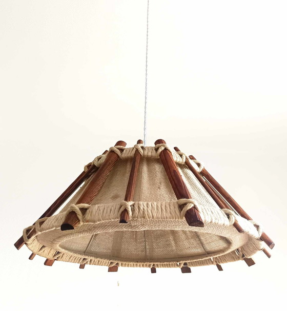 Image 1 of Lámpara colgante escandinava de cuerda y madera, 1970