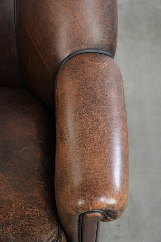 Characterful and comfortable vintage sheepskin armchair with a unique design and a timeless look – Leather (photo 8 of 15)