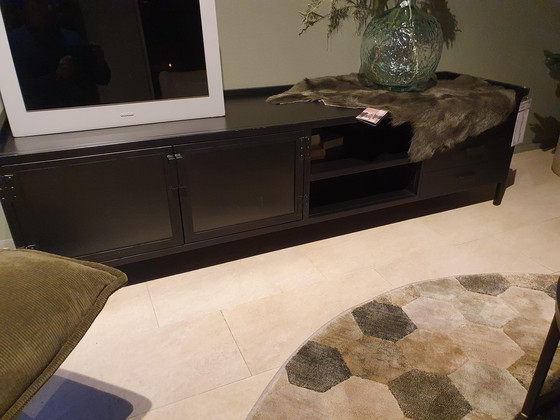 Image 1 of Mobile TV Feelings Willem