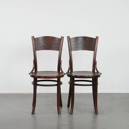 2 x Zeitloser Vintage-Bistro-Stuhl aus Holz im Cosmos-Design mit wunderschönen Schnitzereien