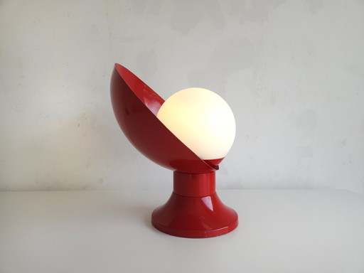 Lámpara de mesa espacial rara en rojo y blanco con bola de cristal esmerilado