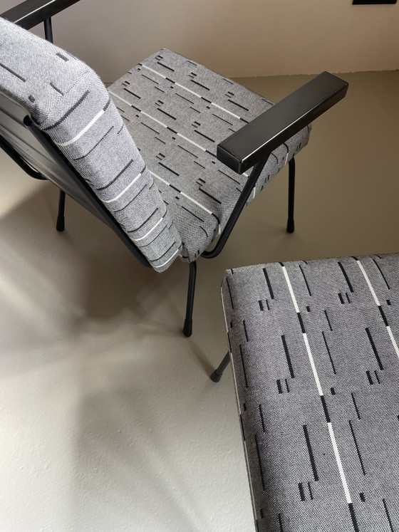 Gispen 1401 Armchair With Ottoman 1801 – Metal, Wool (photo 2 of 10)