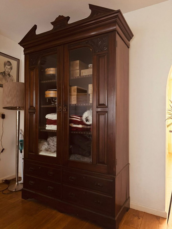 Mahogany Wooden display cabinet with glass and drawers, Brown, Klassiek (photo 7 of 12)