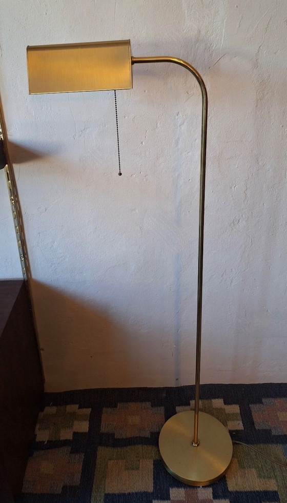 Lámpara de pie ajustable de latón estilo banquero de mediados de siglo, década de 1970. – Lámparas de pie (photo 4 of 12)