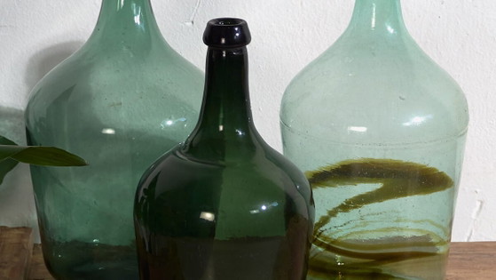Set of antique demijohns (c.1920). Set of 3 pieces #10 – Glass & Decanter, Glass (photo 3 of 10)