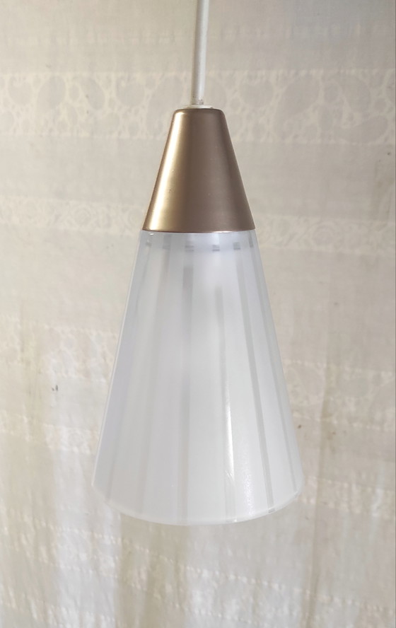 Lampada a sospensione in vetro e metallo dorato della metà del XX secolo. – IKEA, Lampade a sospensione, Glass (photo 6 of 8)