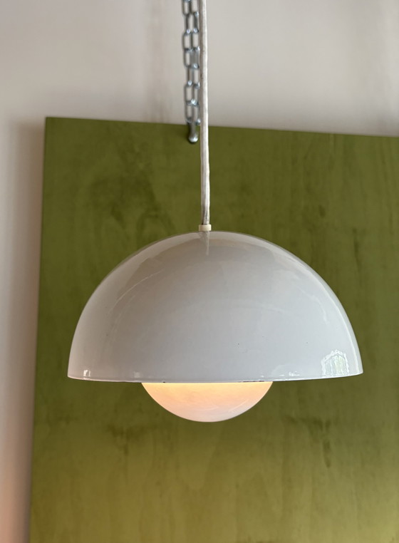 Image 1 of Maceta Louis Poulsen Esmalte Verner Panton