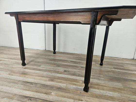 Image 1 of Table de salle à manger à rallonge en noyer des années 70