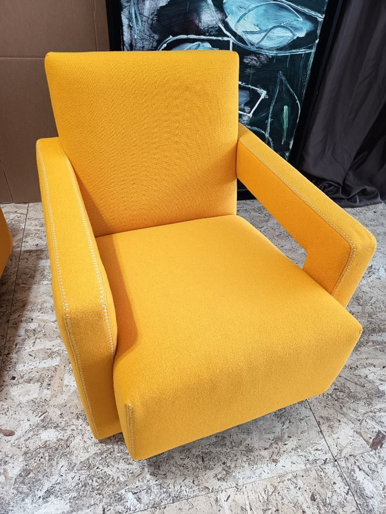 Image 1 of CASSINA 2x Poltrona 637 Utrecht 2024 (NUOVO, mai usato) in lana gialla KVDRAT € 6.600