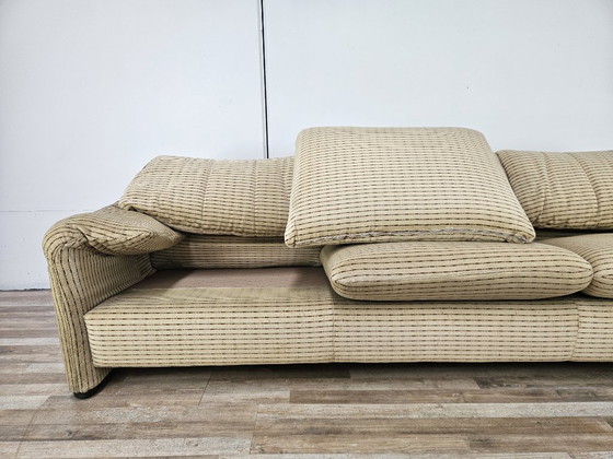 Maralunga driezitsbank van Vico Magistretti uit de jaren 70. – Cassina, 3-5 zitsbanken, Textile, Klassiek (photo 15 of 20)