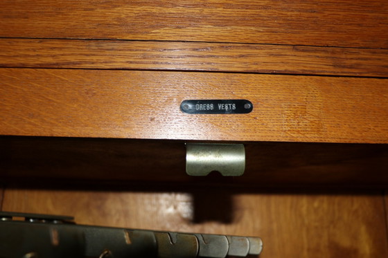 Image 1 of Art Deco Compactum Ltd Herren-Garderobe in Nussbaum