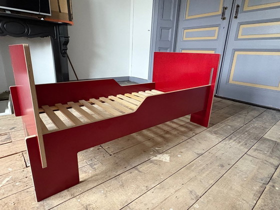 Image 1 of Lit Nils Holger Moormann contreplaqué de bouleau rouge