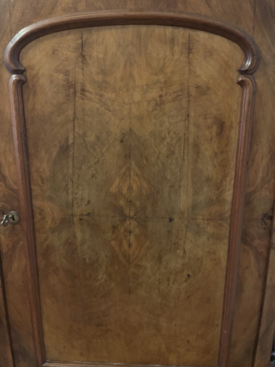 Image 1 of Louis Philippe Vertiko Schrank (1870) – Massives Walnussholz
