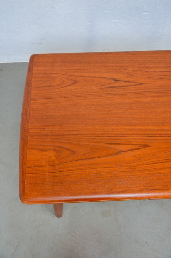 Image 1 of Eettafel van Svend Åge Madsen, Deense teakhouten keukentafel, mid-century, uitschuifbaar, jaren 60