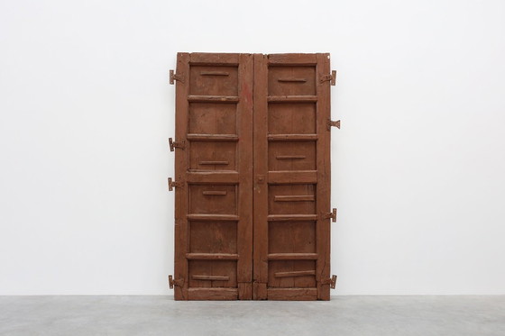Image 1 of Grote 17e-eeuwse kloosterdeuren in terracotta gelakt eikenhout, Portugal