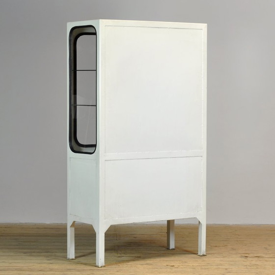 Vintage medical cabinet, 1970s – Display cabinets, Glass, Metal (photo 9 of 9)