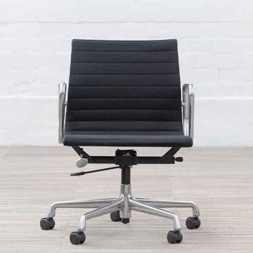 Vitra Ea117 Office Chair