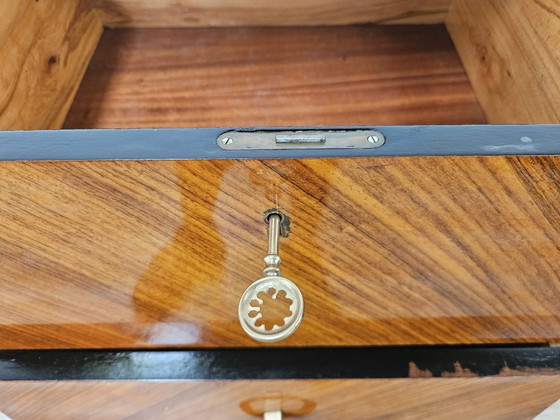 Image 1 of Commode en acajou du Mid Century des années 1950 avec miroir