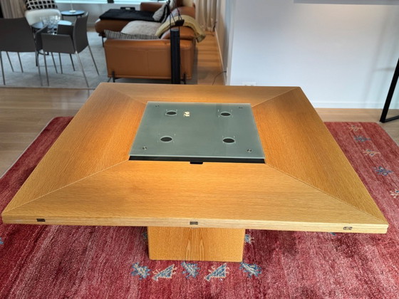 Image 1 of Mesa circular del diseñador VDBP