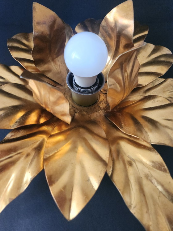 Italienische Hollywood Regency Florentiner Deckenlampe in Blumenform von Hans Kögl – Deckenleuchten, Metal (photo 22 of 29)