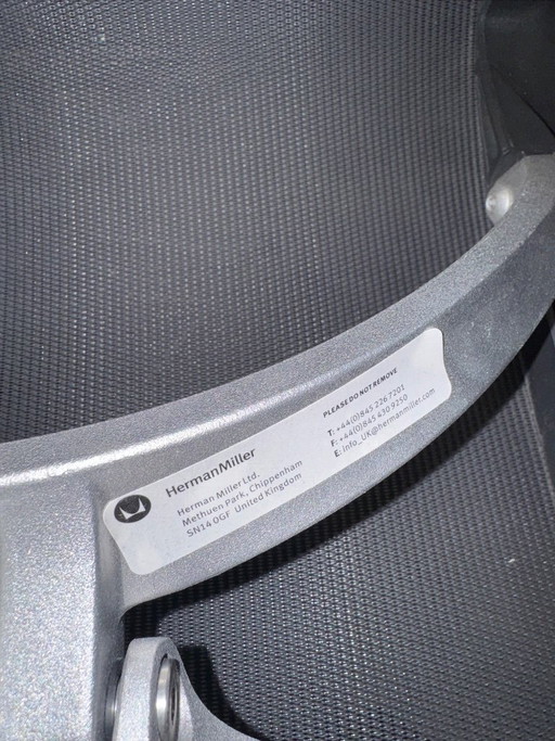 Herman Miller Setu (45 exemplaires disponibles) – Remis à neuf | Ergonomique | État impeccable