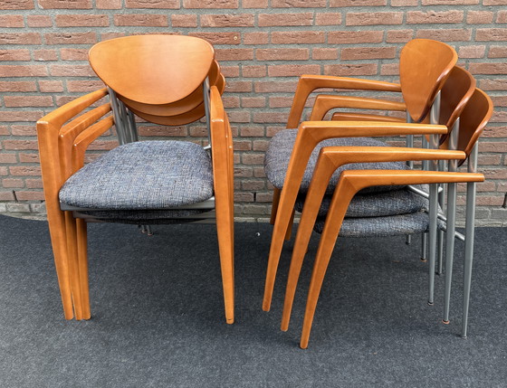 Image 1 of 6 x Memphis Style Stühle