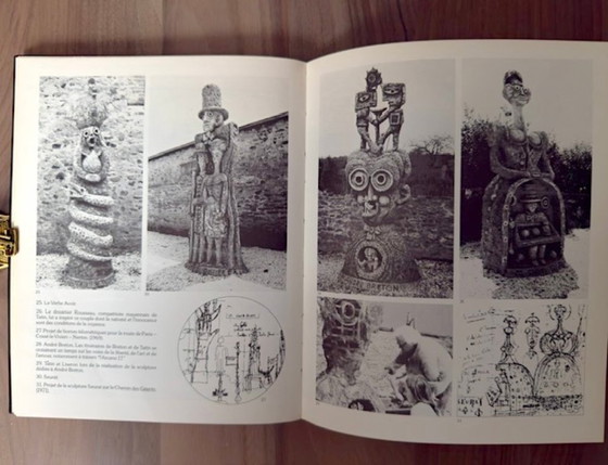 Het vreemde domein van Robert Tatin — Uitzonderlijk exemplaar met gesigneerde inscriptie en familieherkomst. (photo 6 of 8)