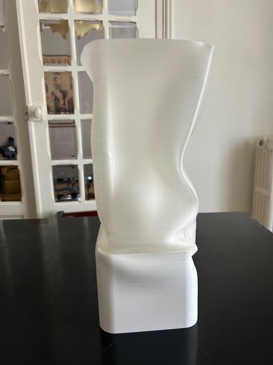 Thermoformed Plastic Lamp – Table lamps (photo 5 of 8)