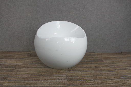 1X Ball Chair Van Finn Stone Voor Dupon 