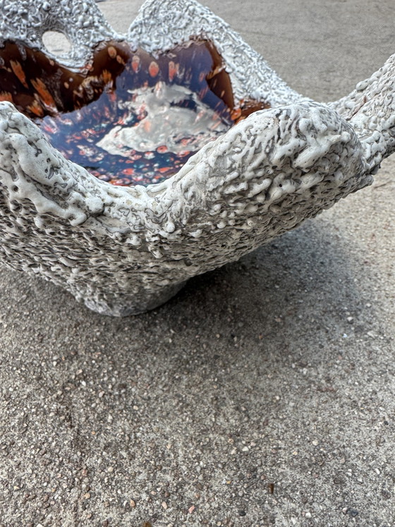 Image 1 of Grande ciotola in ceramica lavica di Vallauris, anni '60