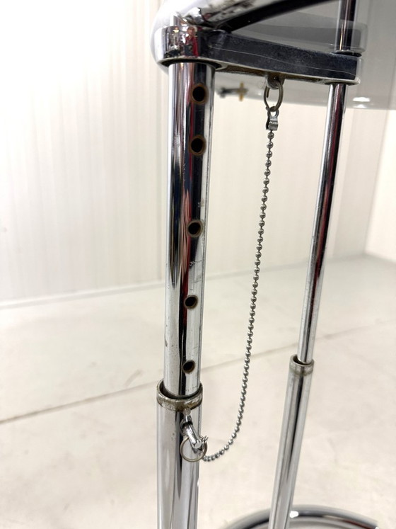 Eileen Gray Tavolino regolabile E1027 Vereinigte Werkstätten – Vereinigte Werkstatten, Tavolini, Chrome (photo 11 of 16)