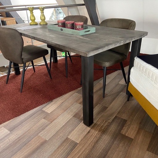 Table à manger Codec