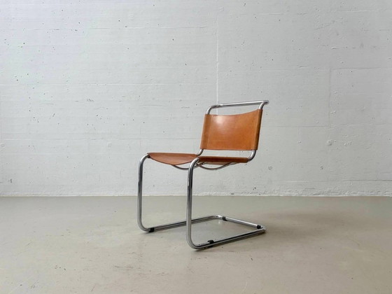 Fauteuil cantilever recouvert d'un magnifique cuir cognac – Leather (photo 11 of 17)