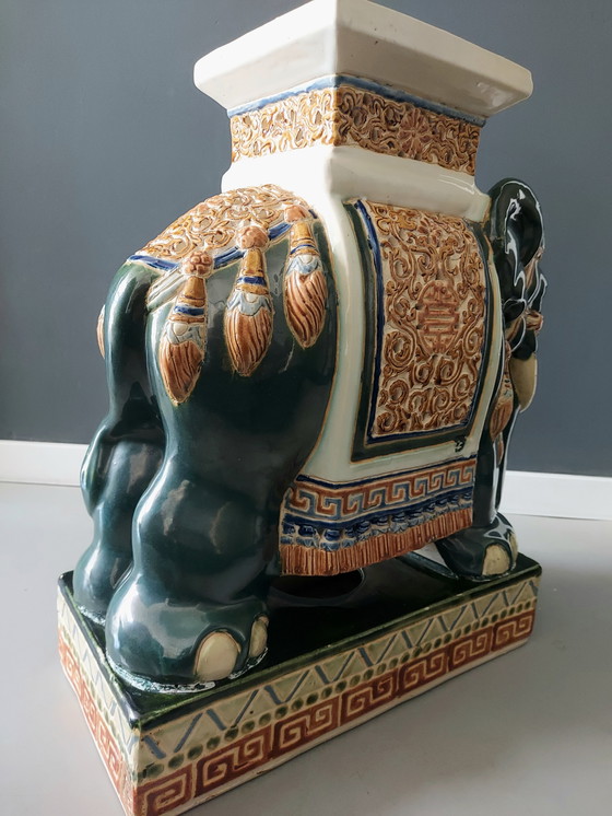 Image 1 of Table à plantes éléphant vintage en céramique XXL