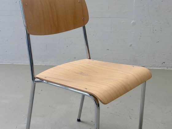 Stapelbare beukenhouten stoelen met chromen poten van Reinhard – Kuipstoelen (photo 10 of 18)