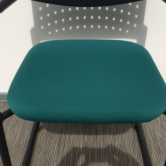 Image 1 of Een paar Visavis Antonio Citterio / VITRA stoelen. Vintage jaren 90.