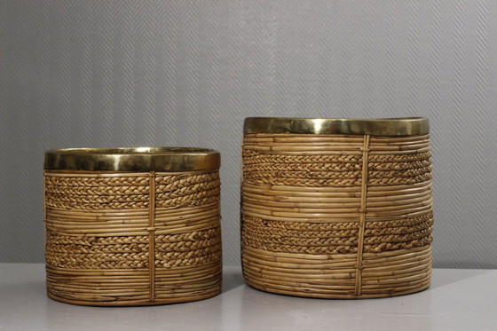 Image 1 of Coppia di grandi fioriere vintage in rattan e ottone disegnate da Gabriella Crespi negli anni '60