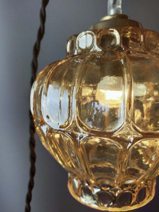 Image 1 of Tragbare Tischlampe mit goldener Kristallbirne