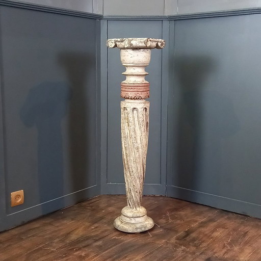 French vintage pedestal in a classic style