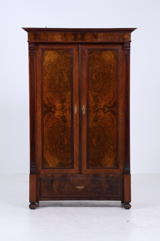 Image 1 of Bellissimo guardaroba in stile guglielmino | antico armadio a cassetti guardaroba retrò armadio portabiancheria in legno #05-98