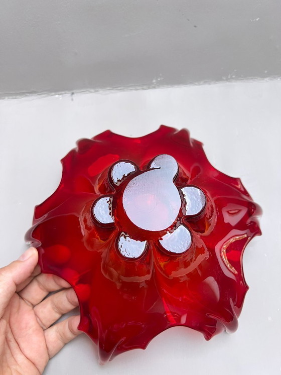 Image 1 of Bol vintage en verre de Murano, rouge, de forme pointue, Murano, Italie, verre d'art, style estival