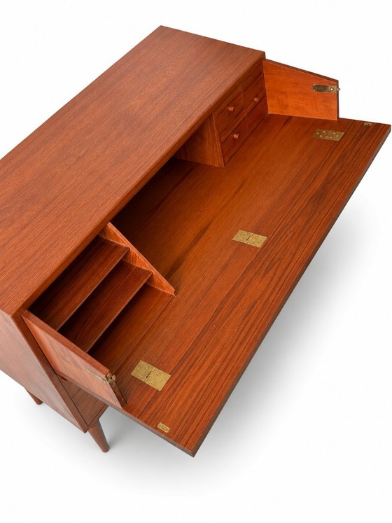 Cómoda Tocador Escandinava de Teca de Borge Mogensen – Wood (photo 4 of 15)