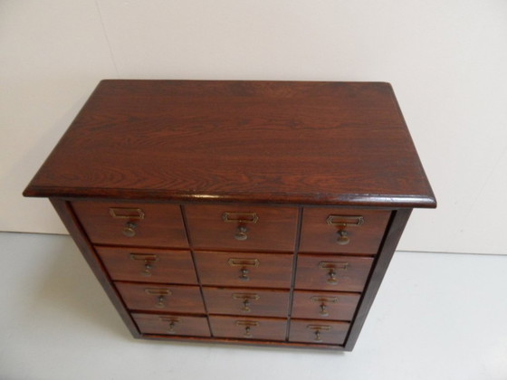 Image 1 of Vintage archiefkast met 12 lades