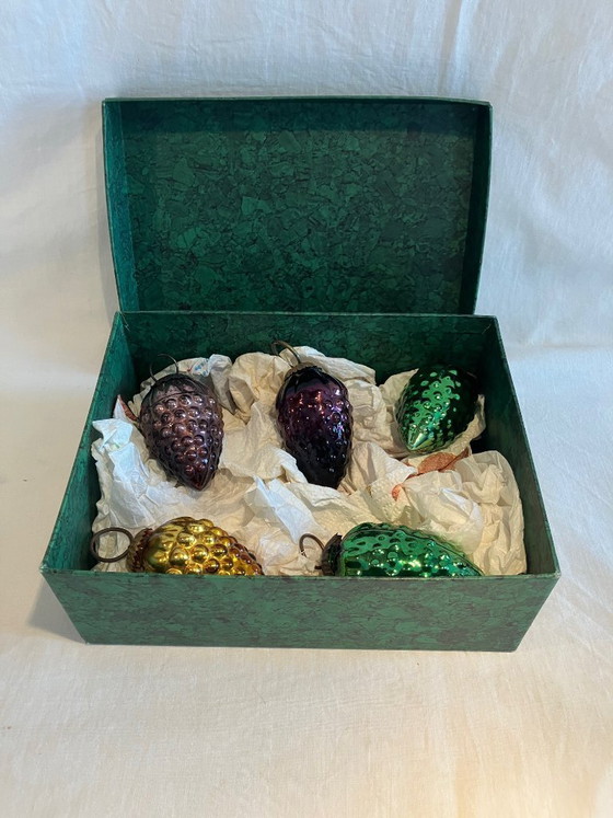 Vintage Christmas Ornaments – Decoration, Glass, Metal (photo 2 of 12)