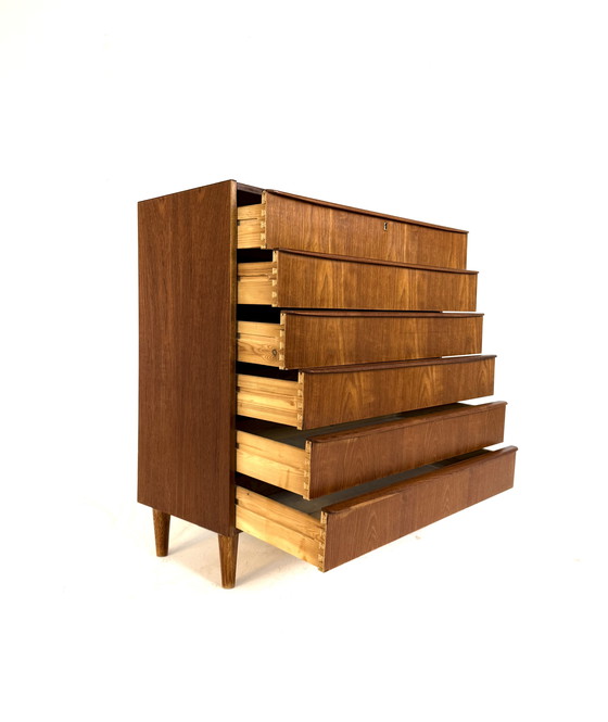 Image 1 of Vintage XL Deense teakhouten ladekast ‘60