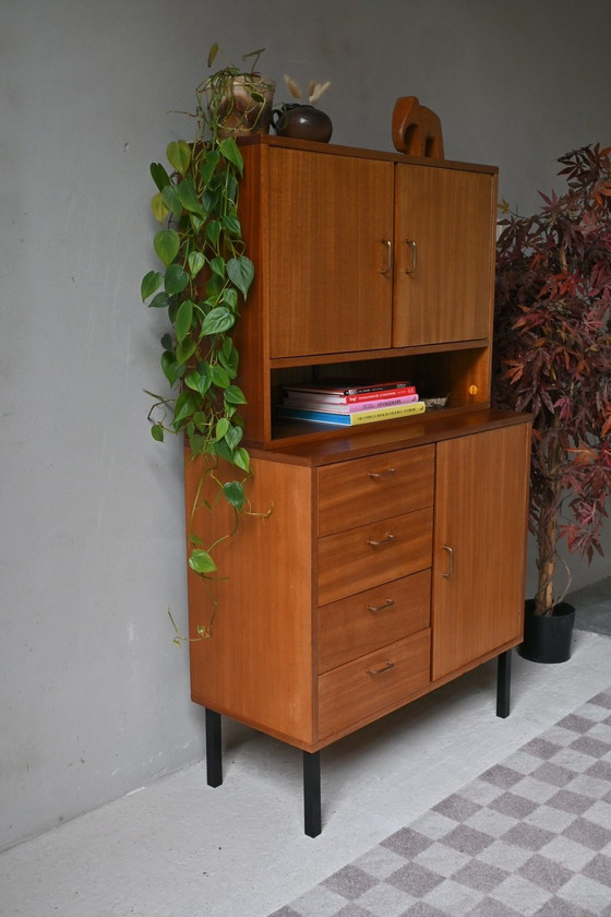 Image 1 of Elegante credenza vintage